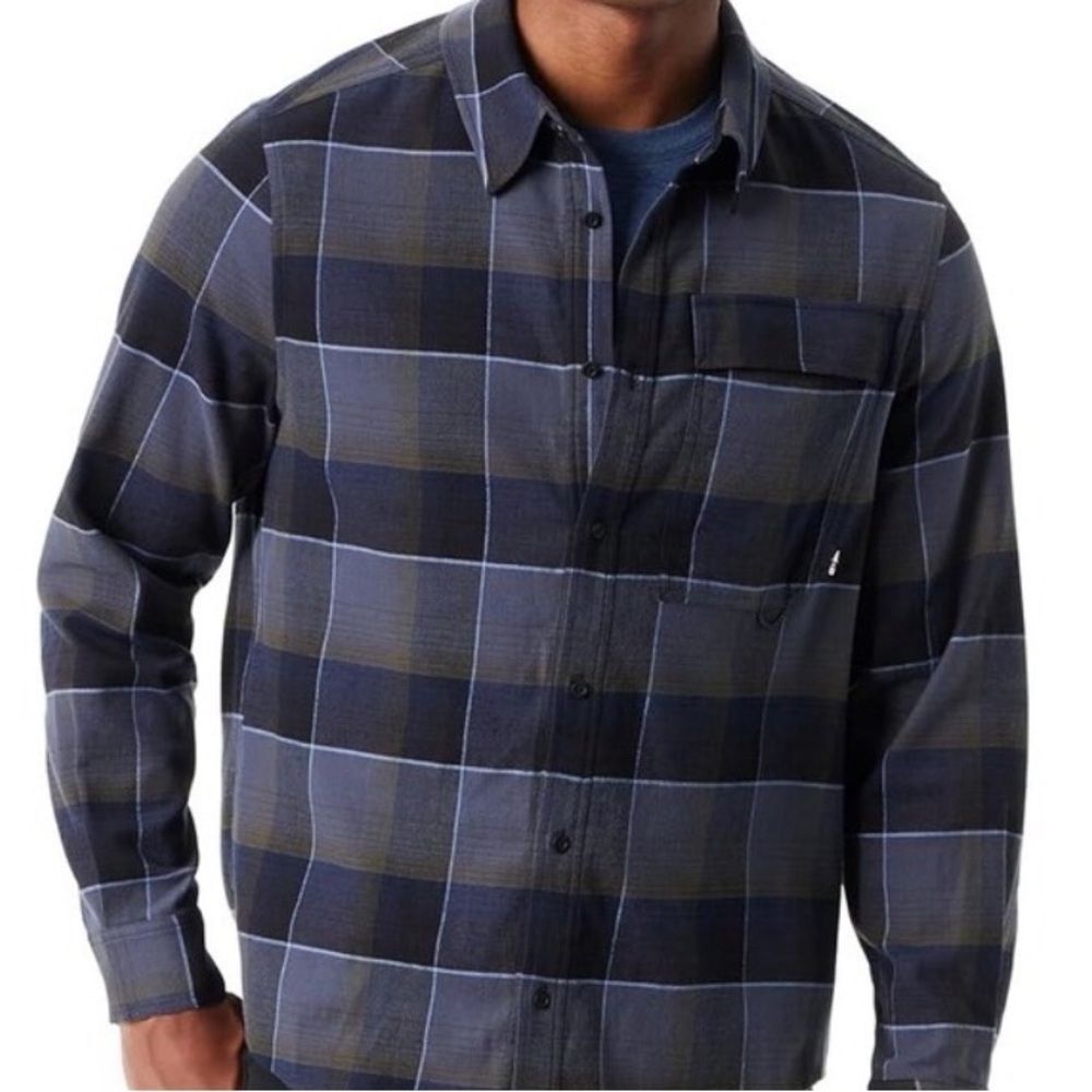 Bass Outdoor NWT ombre blue men’s classic fit plaid flannel button stretch